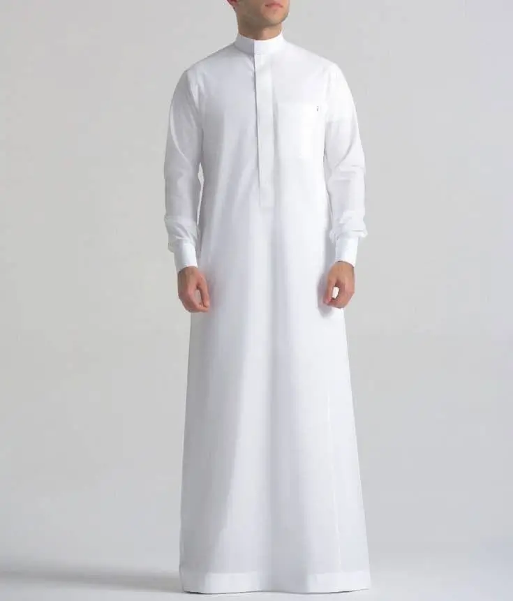 ثوب أبيض أنيق